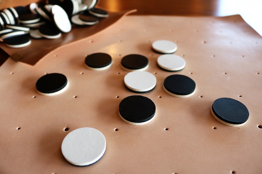 REAL LEATHER REVERSI　３